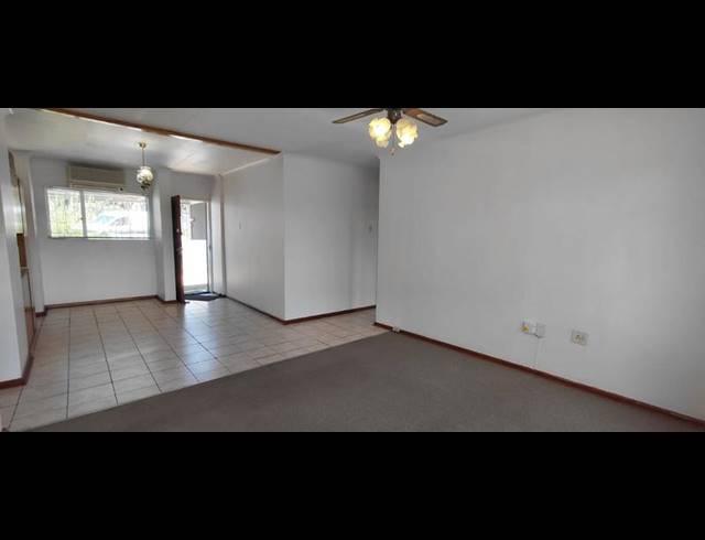 3 BEDROOM TOWNHOUSE FOR SALE IN LANGENHOVENPARK